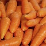 Салат из моркови, эндвия и кресса