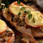 Классический рецепт: мясо по-французски с говядиной, картофелем и помидорами в духовке" «Мире Айо»