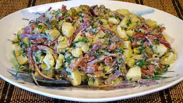 Салат картофельный с мясом